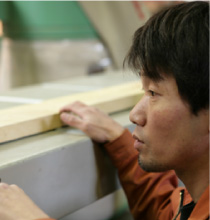 加工は経験豊かなスタッフが担当